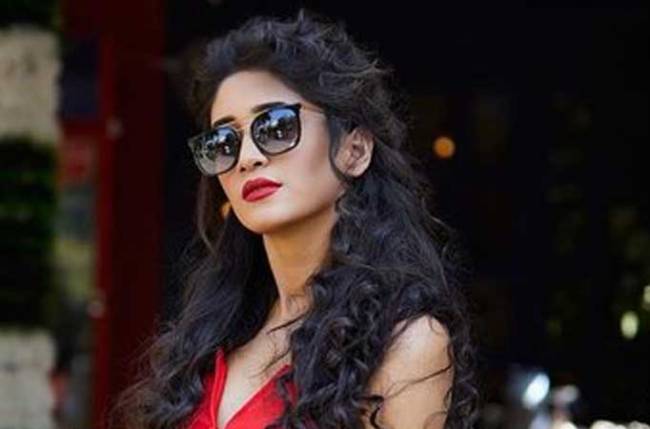 Yeh Rishta Kya Kehlata Hai actress Shivangi Joshi looks pretty in red pretty outfit