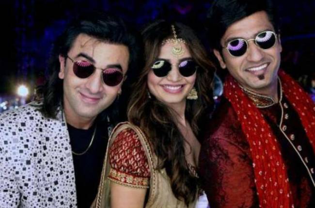 Check out the BTS of Karishma Tanna dancing with Ranbir Kapoor and Vicky Kaushal