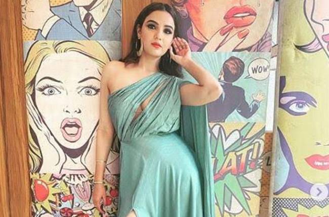 Jasmin Bhasin clocks 5 years in TV industry; here’s what she has to say