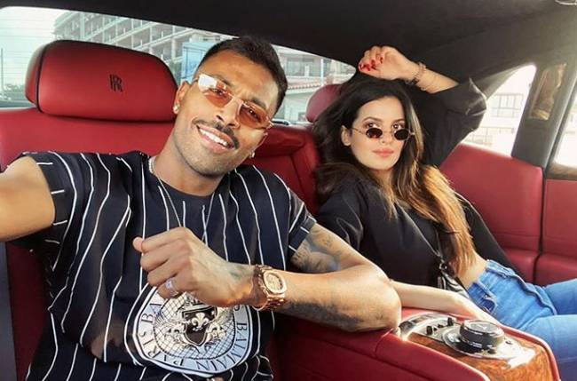Hardik Pandya-Natasa Stankovic’s THIS hot and cozy picture will give you FESTIVE VIBES