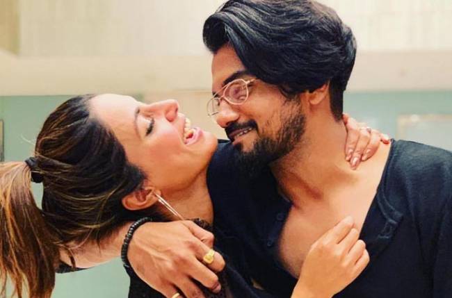 Hina Khan’s boyfriend Rocky Jaiswal is EXTREMELY PROUD of her, here’s why!