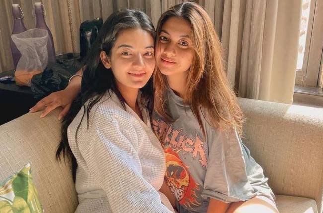 Zee TV’s Kalyani and Chahat are giving us major BFFs Goals like Monica and Rachel from FRIENDS